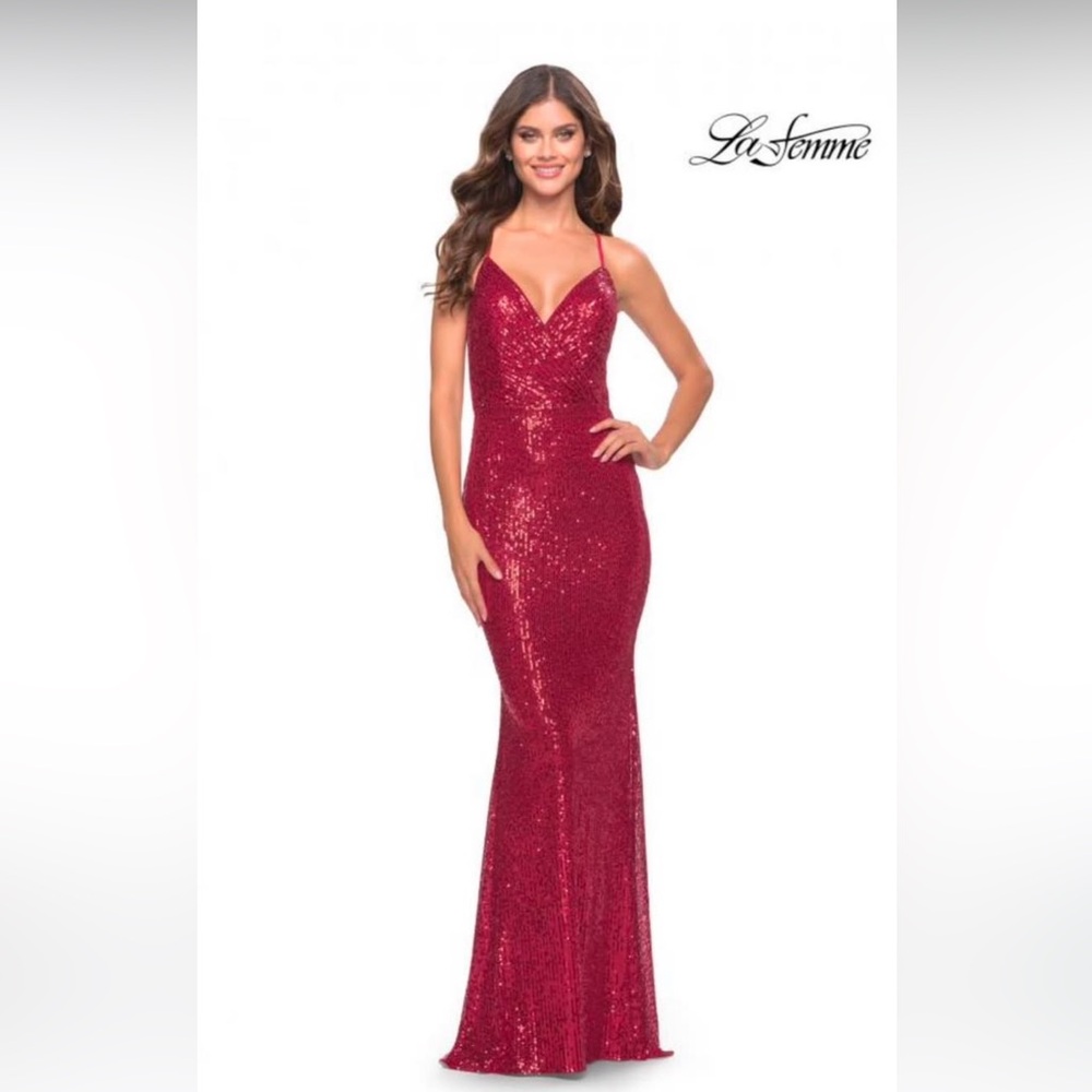 Red sequin prom dress - size 8 - la femme